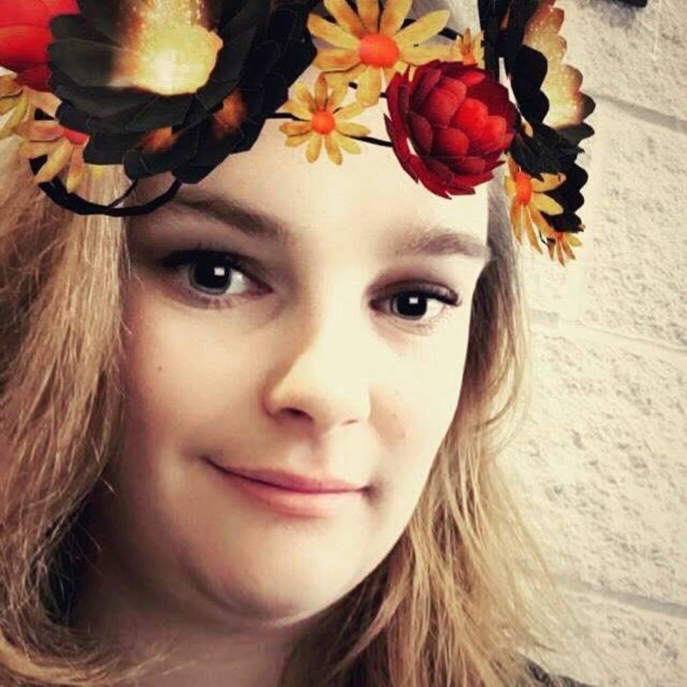 Meet your Posher, Andrea